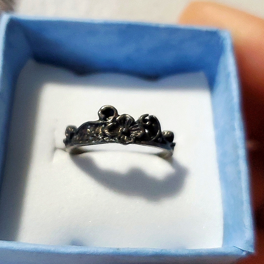 Vintage Floral Silver Ring